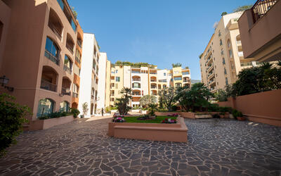 Fontvieille Mixed-use apartment