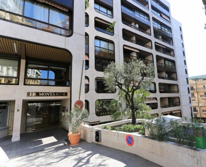 Le Montaigne - Avenue de La Madone - Bureaux à vendre à Monaco