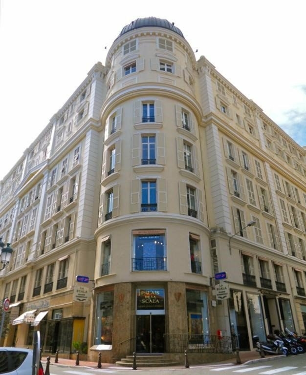 Carré D’Or - Boutique/Snack in the « Palais de la Scala »Shoppin - Sales of commercial spaces