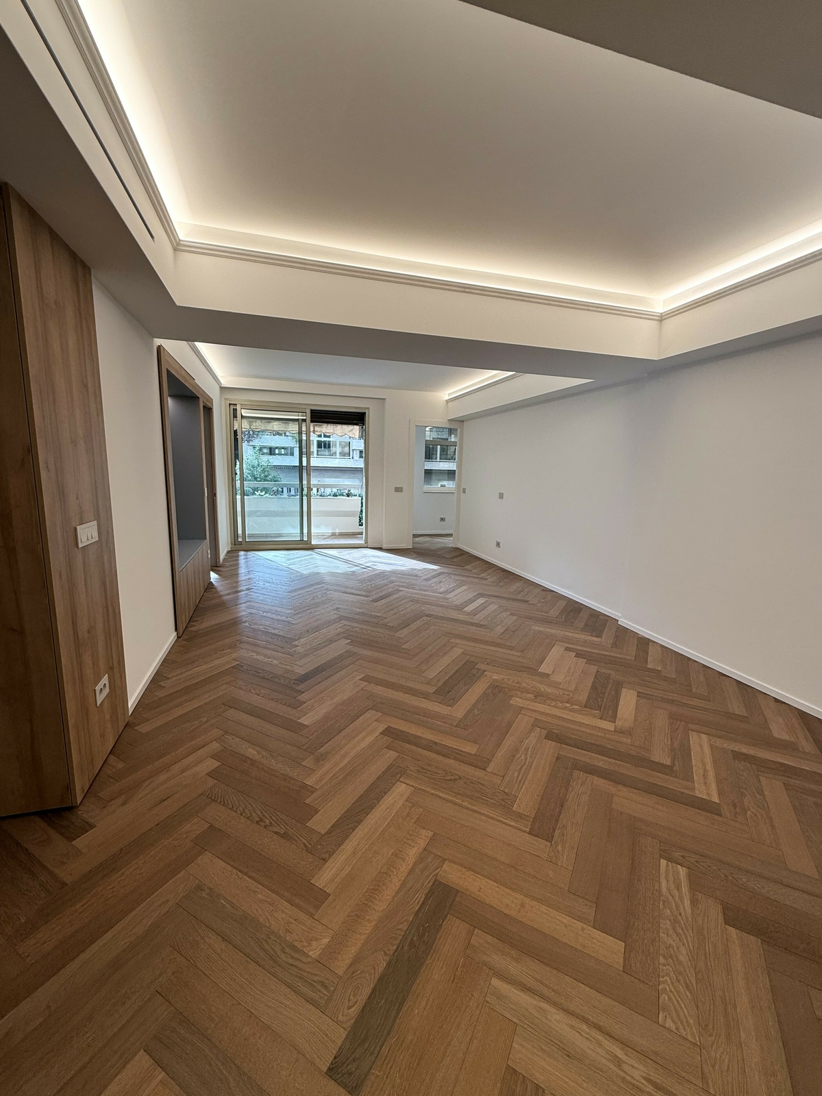 LE SUFFREN - 3 CAMERE RINNOVATE E PARCHEGGIO - Vendita di uffici