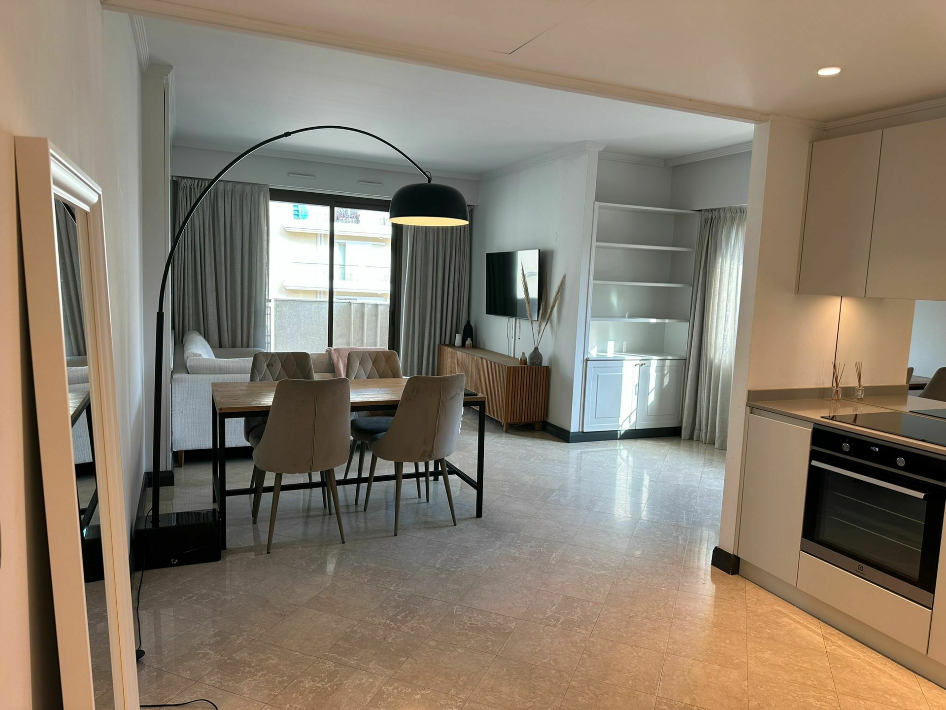 Elegante appartamento con vista mare a La Condamine - Uffici in vendita a MonteCarlo