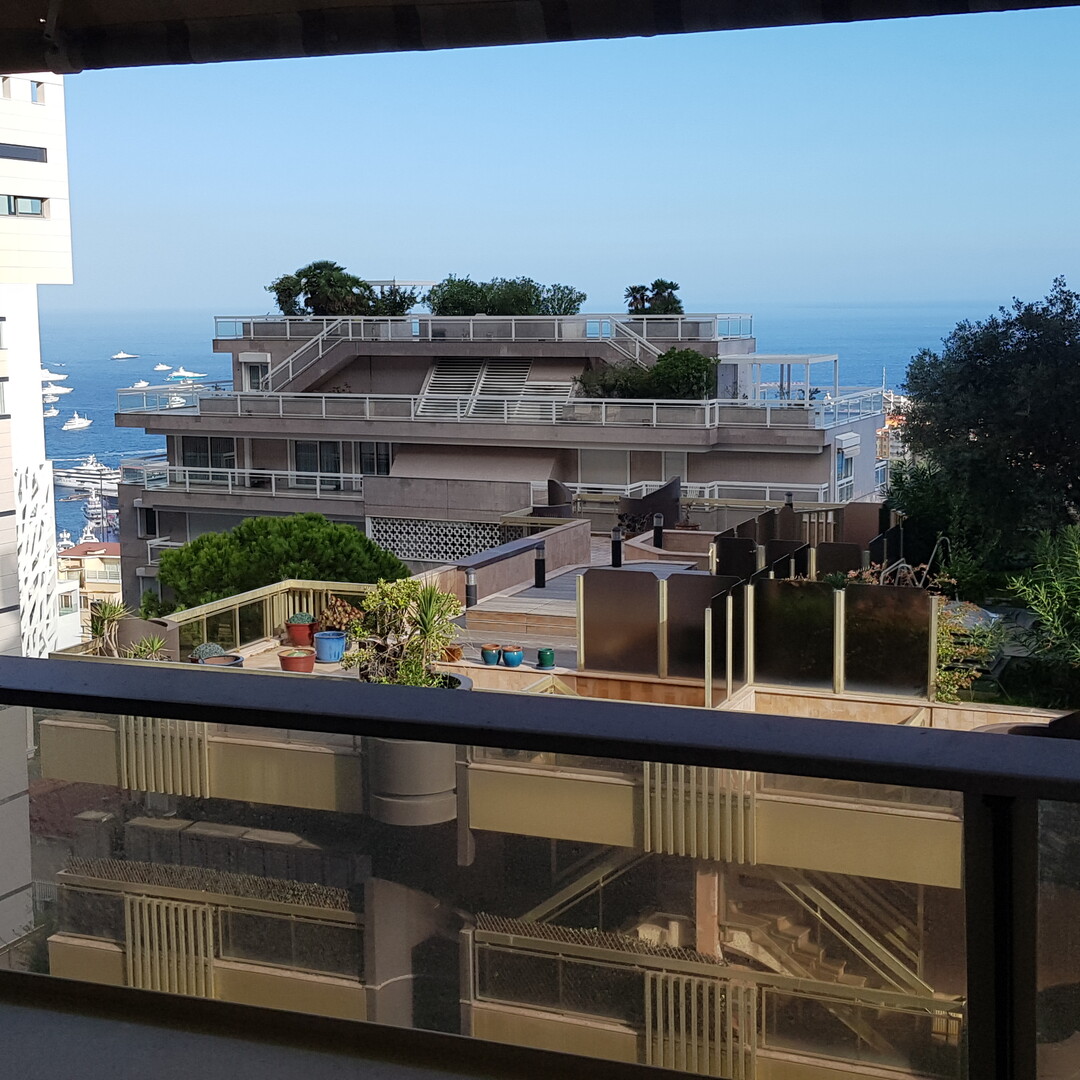 Uffici, negozi e locali professionali in vendita o in affitto a Monaco