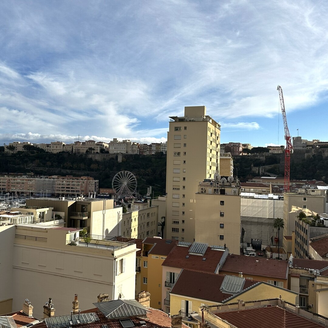 Uffici, negozi e locali professionali in vendita o in affitto a Monaco