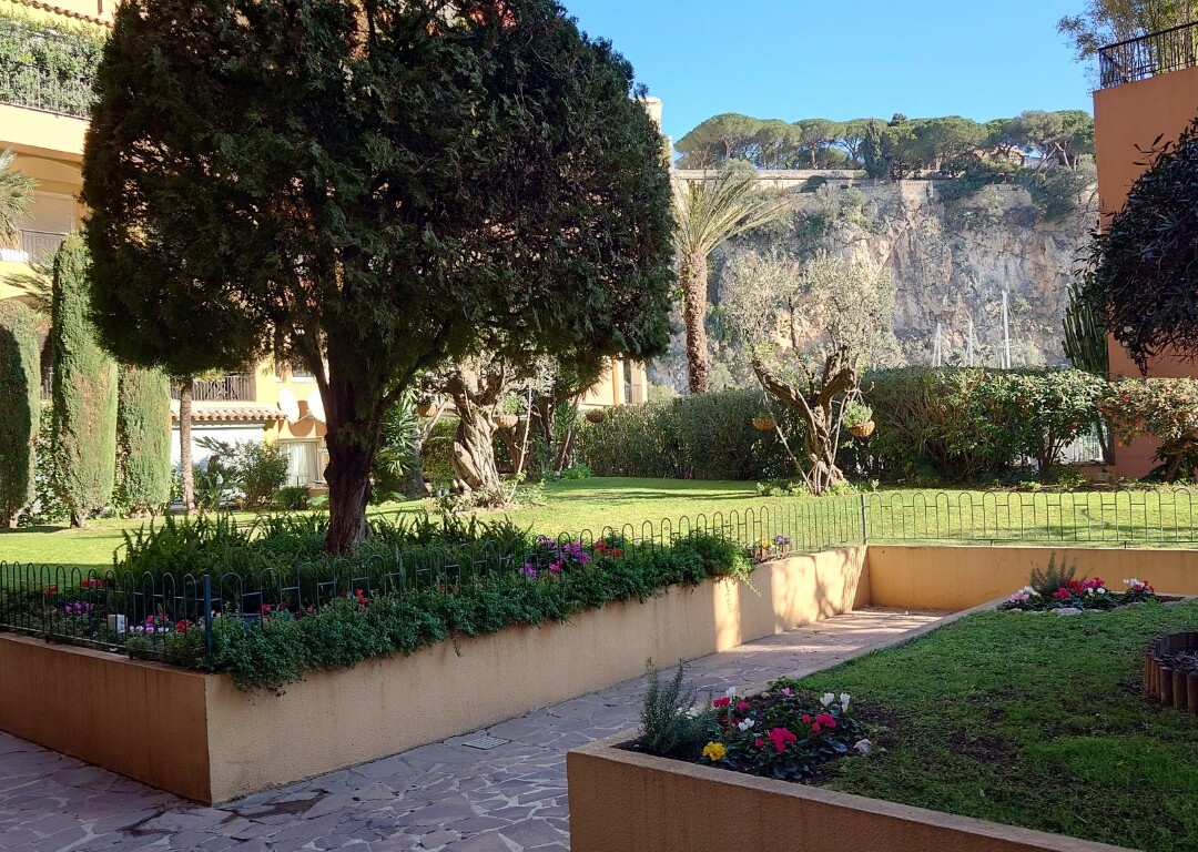 Uffici, negozi e locali professionali in vendita o in affitto a Monaco