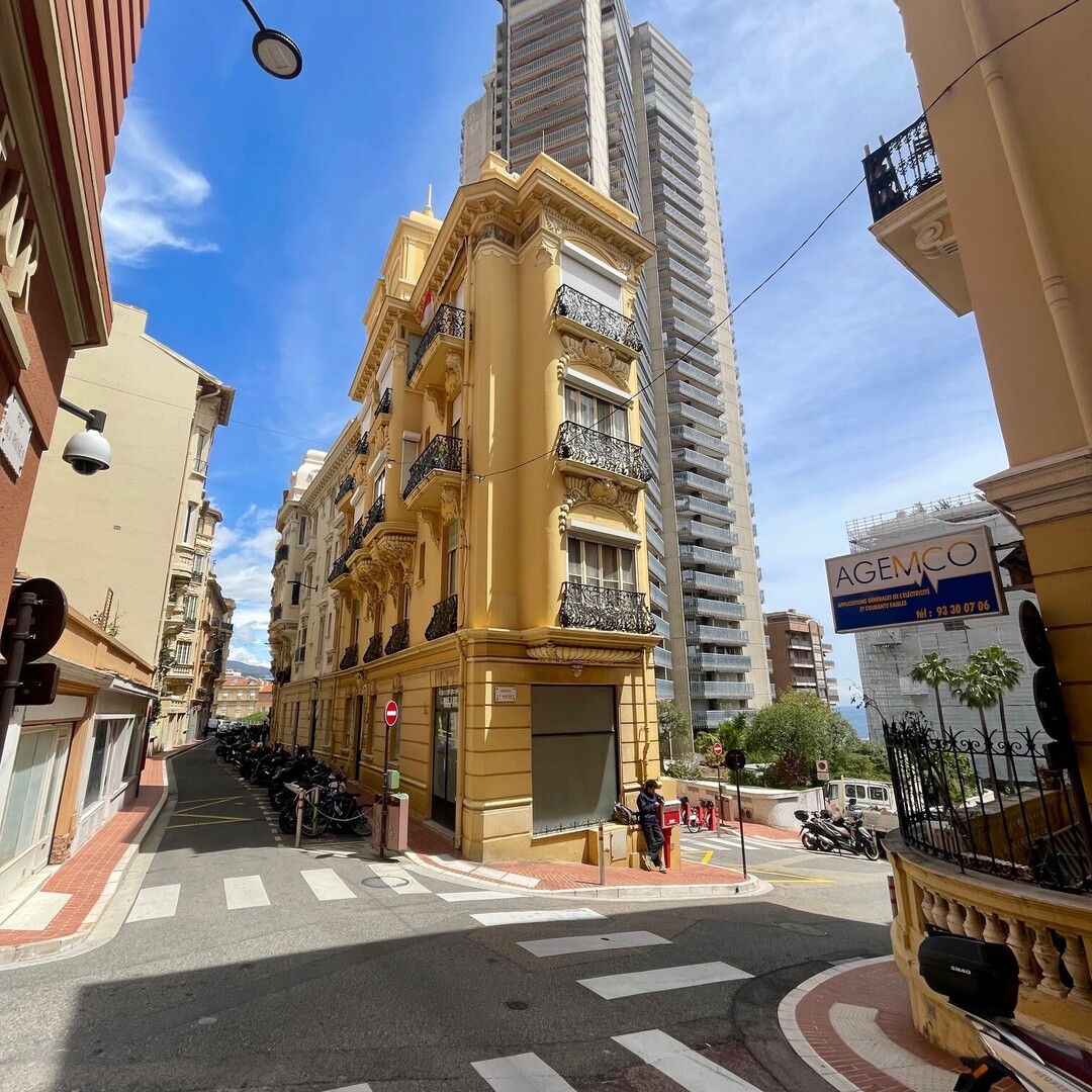 Uffici, negozi e locali professionali in vendita o in affitto a Monaco