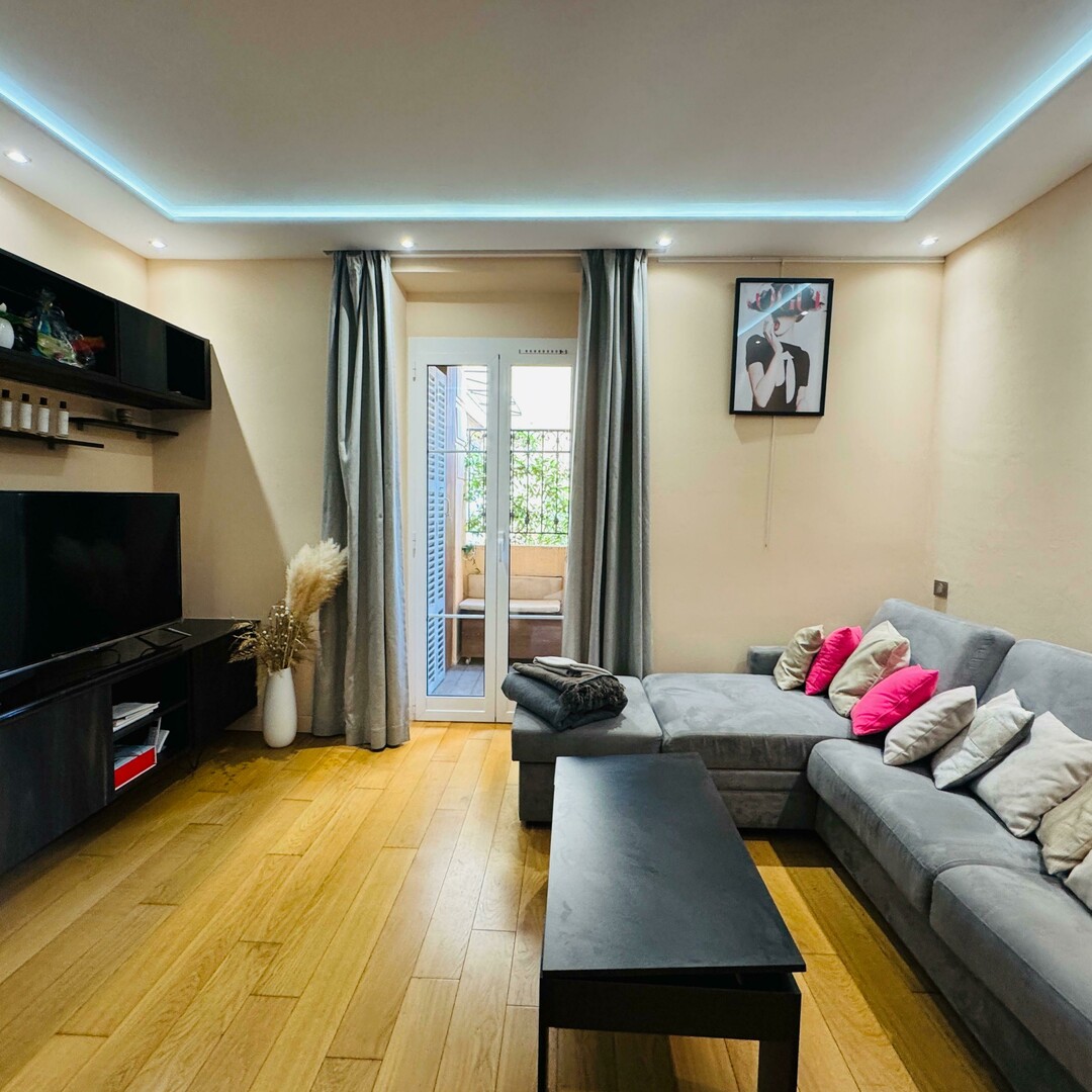 Uffici, negozi e locali professionali in vendita o in affitto a Monaco