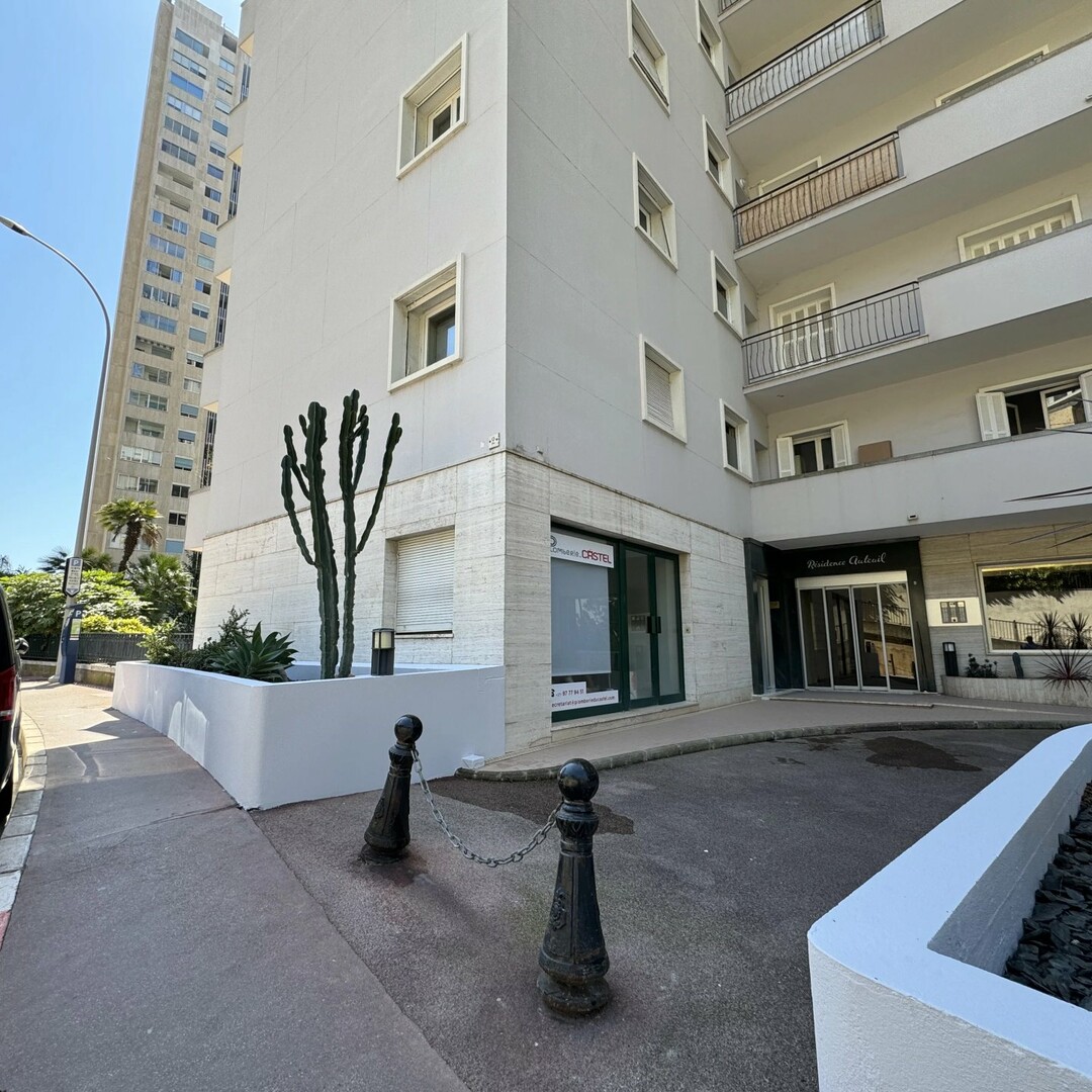 Offices, commercial lease and premises for sale or to rent in Monaco