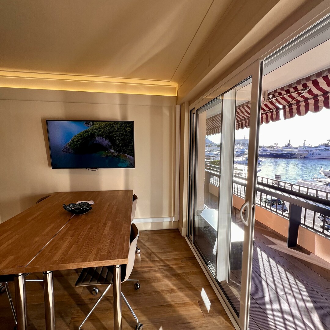Uffici, negozi e locali professionali in vendita o in affitto a Monaco