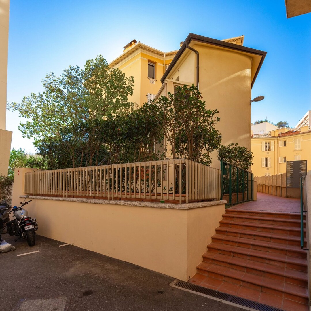 Offices, commercial lease and premises for sale or to rent in Monaco