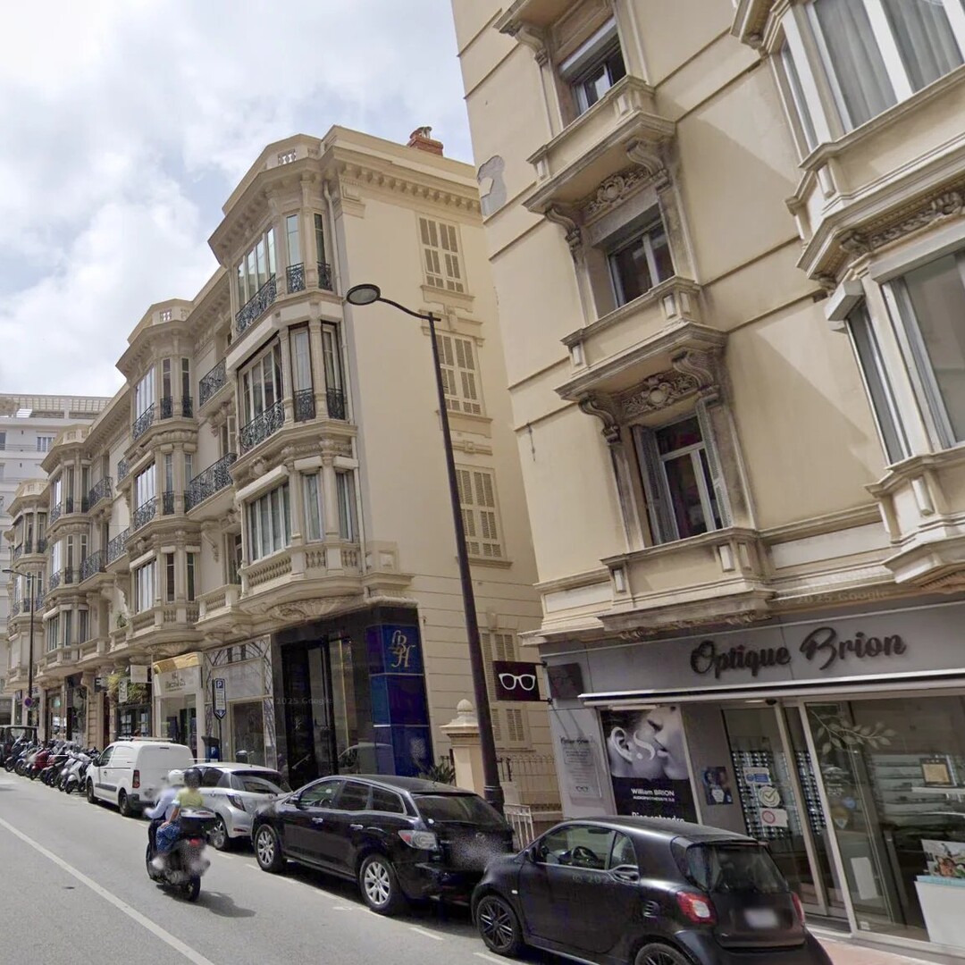 Uffici, negozi e locali professionali in vendita o in affitto a Monaco
