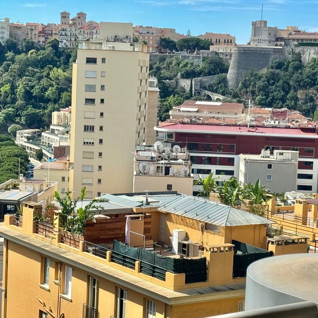 Uffici, negozi e locali professionali in vendita o in affitto a Monaco