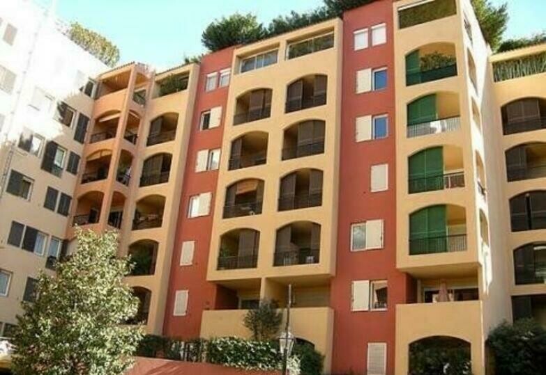 Uffici, negozi e locali professionali in vendita o in affitto a Monaco