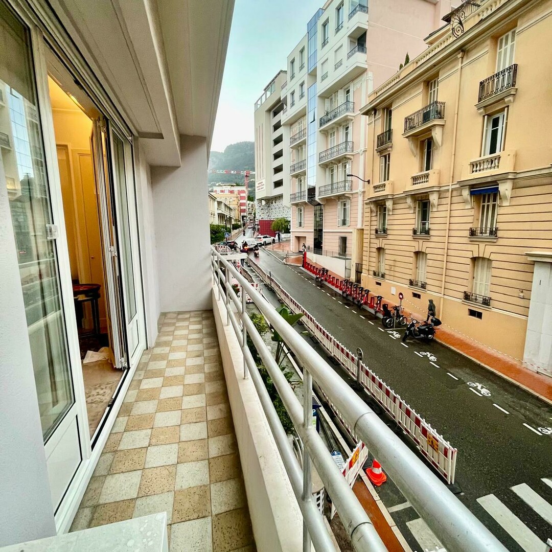 Uffici, negozi e locali professionali in vendita o in affitto a Monaco