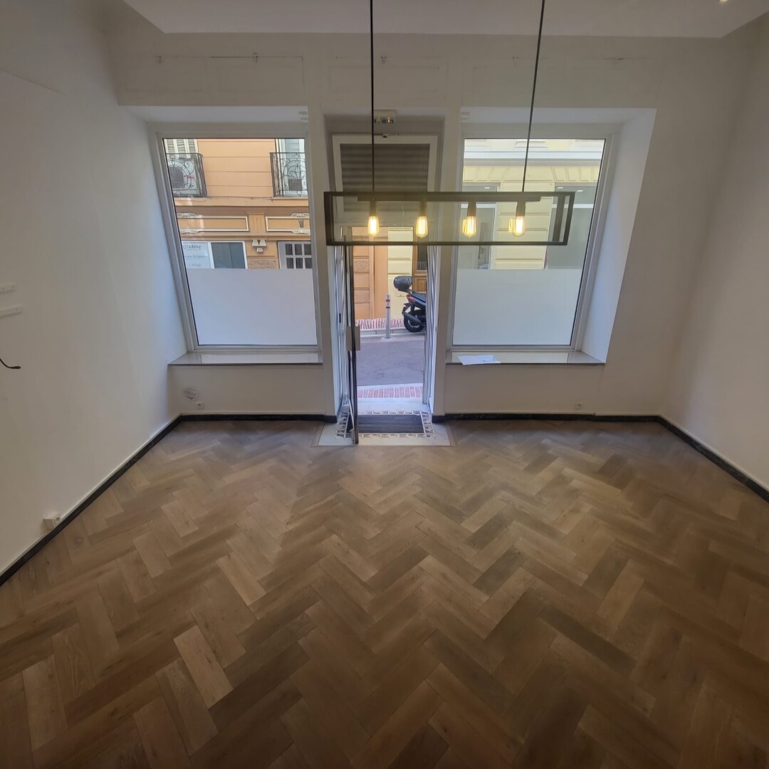 Uffici, negozi e locali professionali in vendita o in affitto a Monaco