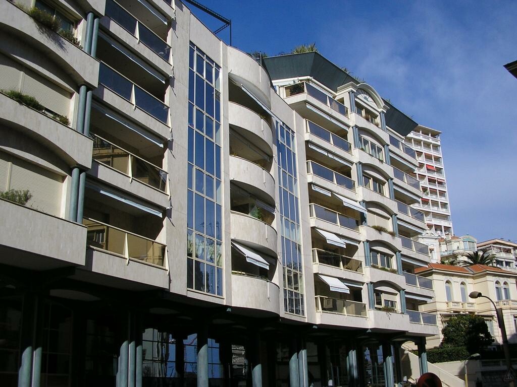 Uffici, negozi e locali professionali in vendita o in affitto a Monaco