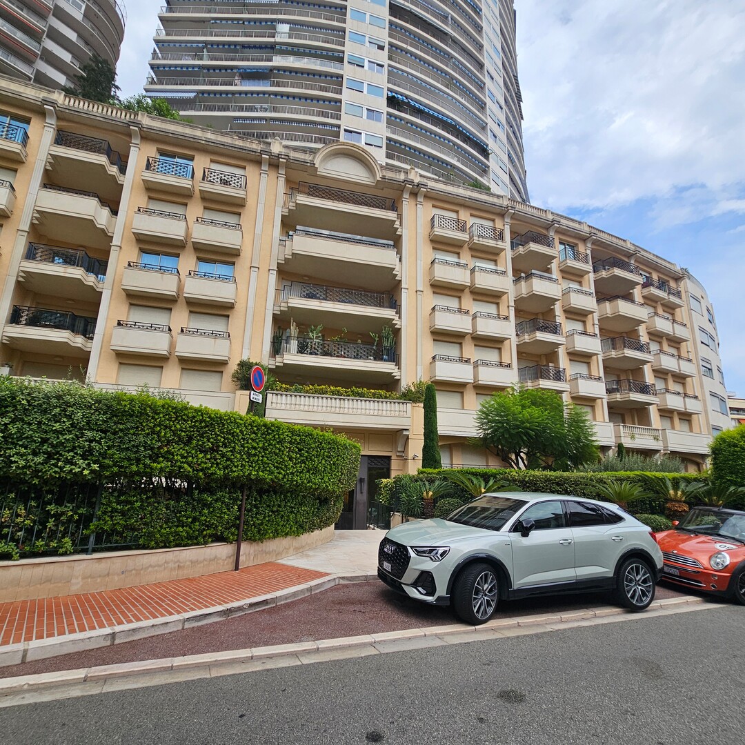 Uffici, negozi e locali professionali in vendita o in affitto a Monaco