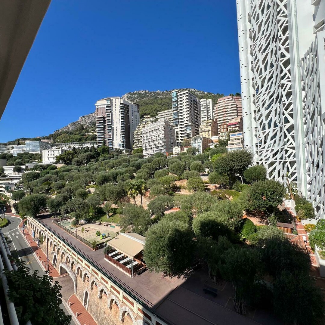Uffici, negozi e locali professionali in vendita o in affitto a Monaco