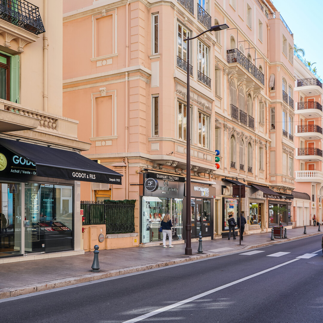 Uffici, negozi e locali professionali in vendita o in affitto a Monaco