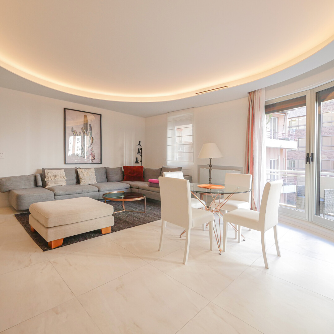 Uffici, negozi e locali professionali in vendita o in affitto a Monaco