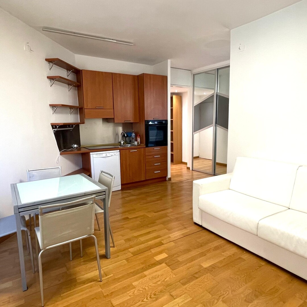 Bureaux, commerces et locaux professionnels à vendre ou à louer à Monaco