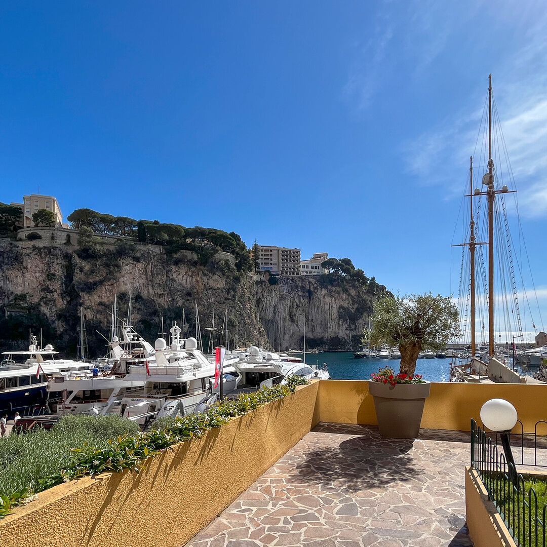 Uffici, negozi e locali professionali in vendita o in affitto a Monaco