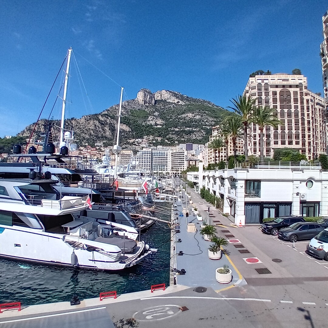 Uffici, negozi e locali professionali in vendita o in affitto a Monaco