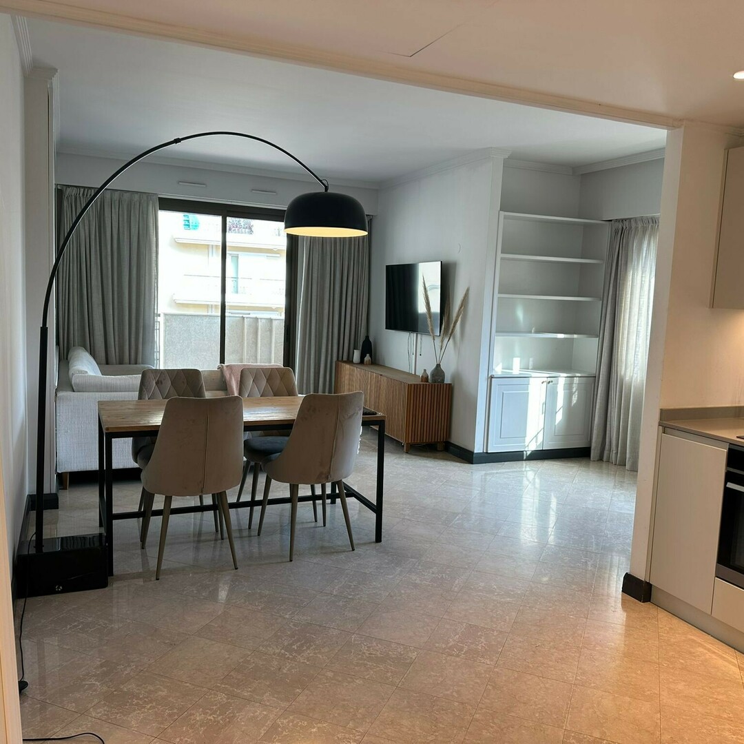 Uffici, negozi e locali professionali in vendita o in affitto a Monaco