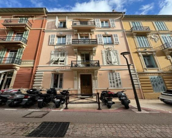Uffici, negozi e locali professionali in vendita o in affitto a Monaco
