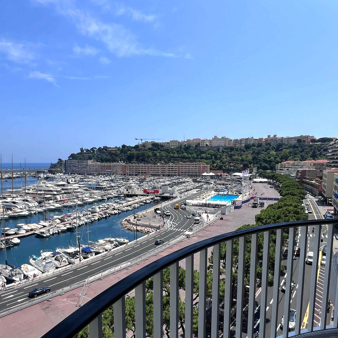 Uffici, negozi e locali professionali in vendita o in affitto a Monaco