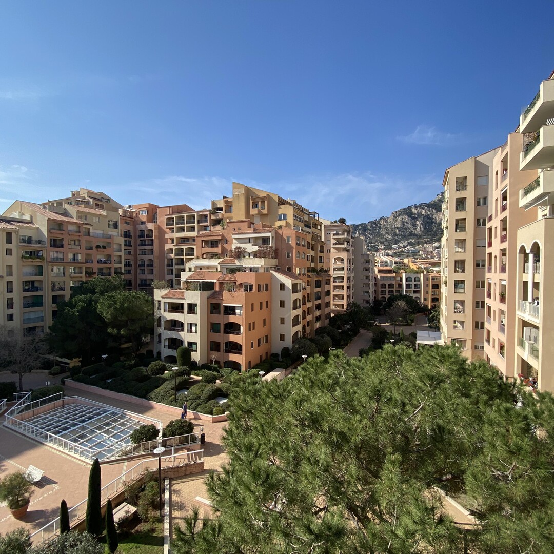 Uffici, negozi e locali professionali in vendita o in affitto a Monaco