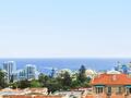 Riviera Palace: Appartamento di 4 vani completamente ristrutturato con Vista Mare e Casinò - Uffici in vendita a MonteCarlo
