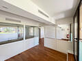 Independent office with showcase - Rentals of commercial spaces