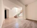 LOCATION - LOCAL COMMERCIAL SUR 2 NIVEAUX - Locations de locaux