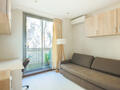 BRIGHT 3/4 ROOM APARTMENT - Offices for rent