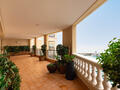MAJESTIC 5 BEDROOM APARTMENT WITH POOL AND SEA VIEW - Offices for rent